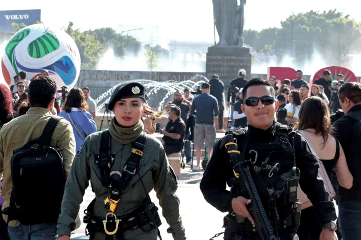 বিশ্বকাপে ১ লাখ নিরাপত্তারক্ষী মোতায়েন করবে মেক্সিকো