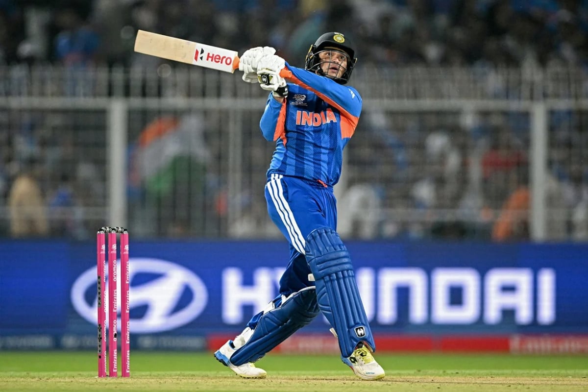 ফাইনালে অভিষেককে বাদ দেওয়ার পরামর্শ দিলেন কাইফ