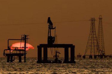 দুই বছরের মধ্যে সর্বোচ্চ জ্বালানি তেলের দাম, উৎপাদন বন্ধের আশঙ্কা কাতারে