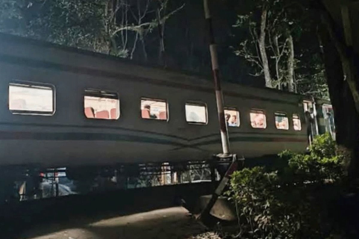 যান্ত্রিক ত্রুটির কারণে লাউয়াছড়া বনে এক ঘণ্টা আটকা ‍ছিল কালনী এক্সপ্রেক্স