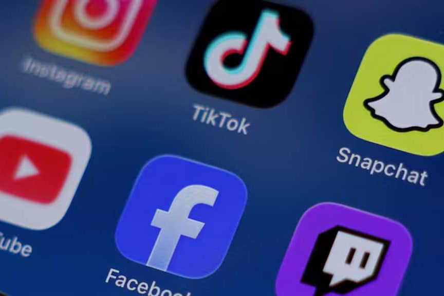 ১৬ বছরের কম বয়সীদের সোশ্যাল মিডিয়া ব্যবহারে নিষেধাজ্ঞা ভারতের কর্ণাটকে