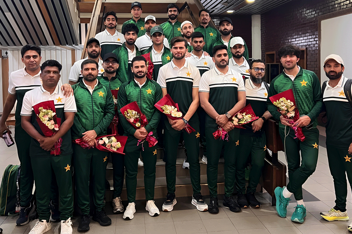 ঢাকায় পৌঁছেছে পাকিস্তান দল