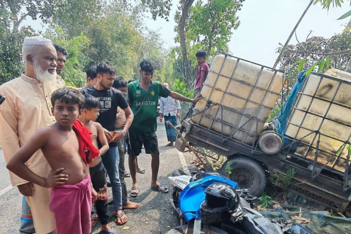 গোপালগঞ্জে নসিমন-মোটরসাইকেল সংঘর্ষে কলেজছাত্র নিহত