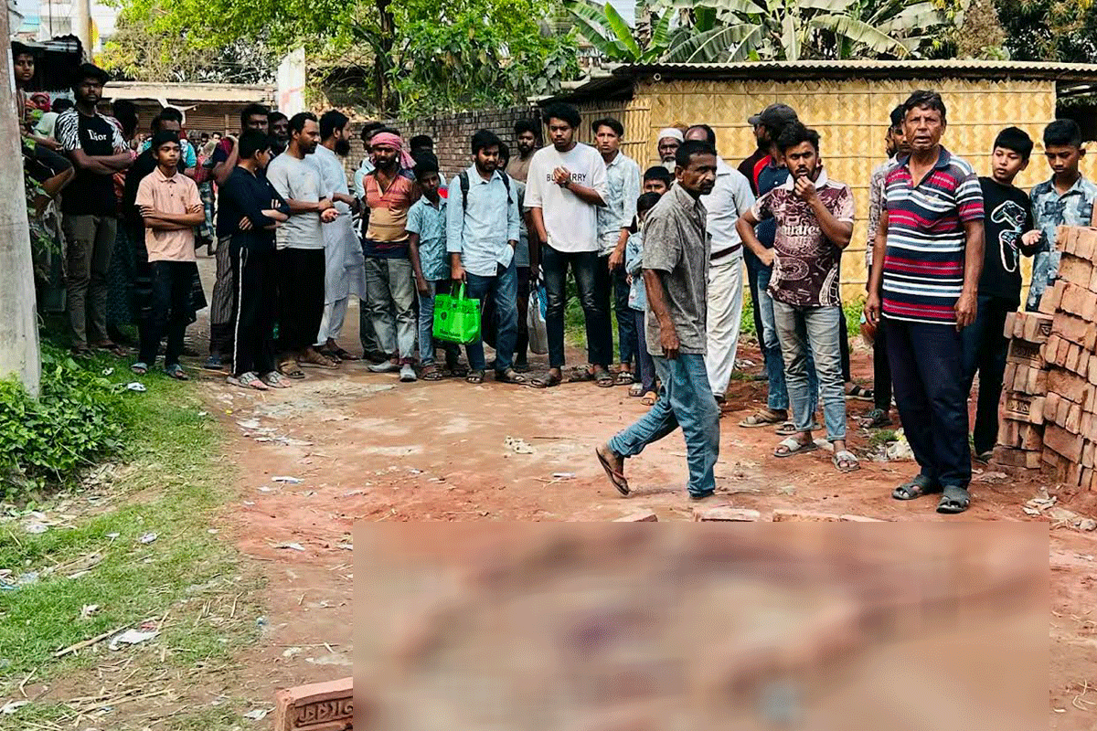 কুষ্টিয়ায় প্রকাশ্য দিবালোকে যুবককে কুপিয়ে হত্যা