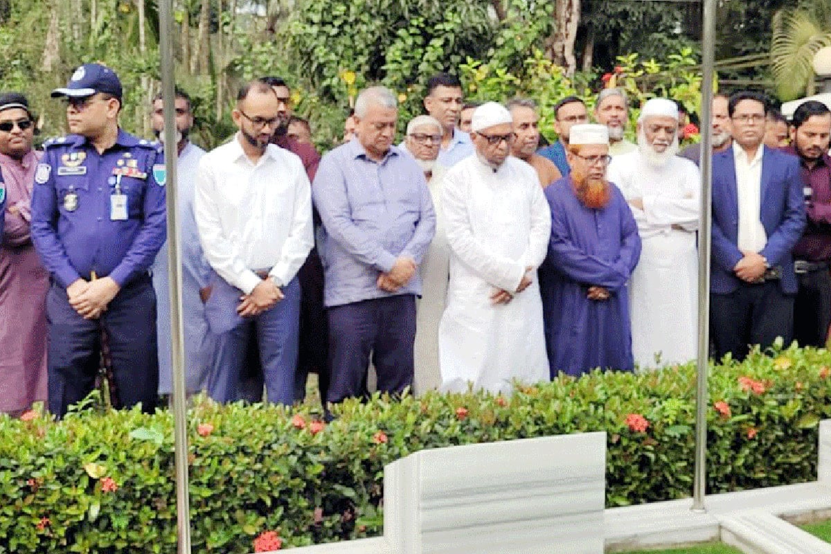 পরিস্থিতি খারাপ হলে প্রবাসীদের দেশে আনার প্রস্তুতি রয়েছে: আরিফুল হক