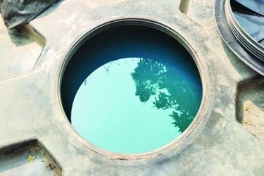 মাটির নিচে পানির ট্যাংকিতে জ্বালানি তেল মজুত