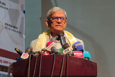 ফ্যাসিস্ট হাসিনা বিদেশে বসে বাংলাদেশকে অস্থিতিশীল করার চেষ্টা করছেন: মির্জা ফখরুল