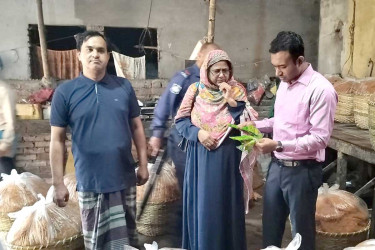 বগুড়ায় সেমাই কারখানায় অভিযান, দুই লাখ টাকা জরিমানা