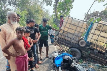 গোপালগঞ্জে নসিমন-মোটরসাইকেল সংঘর্ষে কলেজছাত্র নিহত