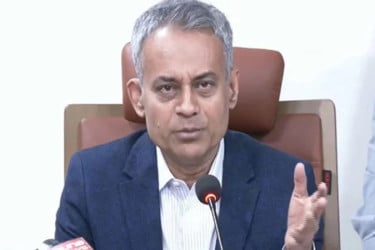 তেলের মজুত পর্যাপ্ত আছে, ঈদযাত্রায় সমস্যা হবে না : সেতুমন্ত্রী