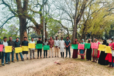 লাকসামে কলেজের গাছ কাটার পরিকল্পনা বাতিলের দাবি শিক্ষার্থীদের