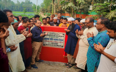 ৩ সড়কের নির্মাণ কাজের ভিত্তিপ্রস্তর স্থাপন করলেন এমপি শামীম কায়সার