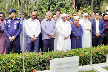 পরিস্থিতি খারাপ হলে প্রবাসীদের দেশে আনার প্রস্তুতি রয়েছে: আরিফুল হক