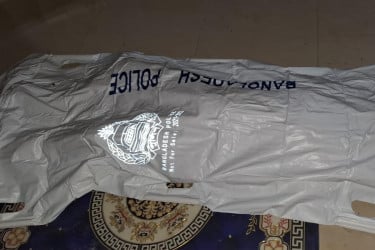 মুন্সীগঞ্জে গলায় ফাঁস দিয়ে গৃহবধূর আত্মহত্যা