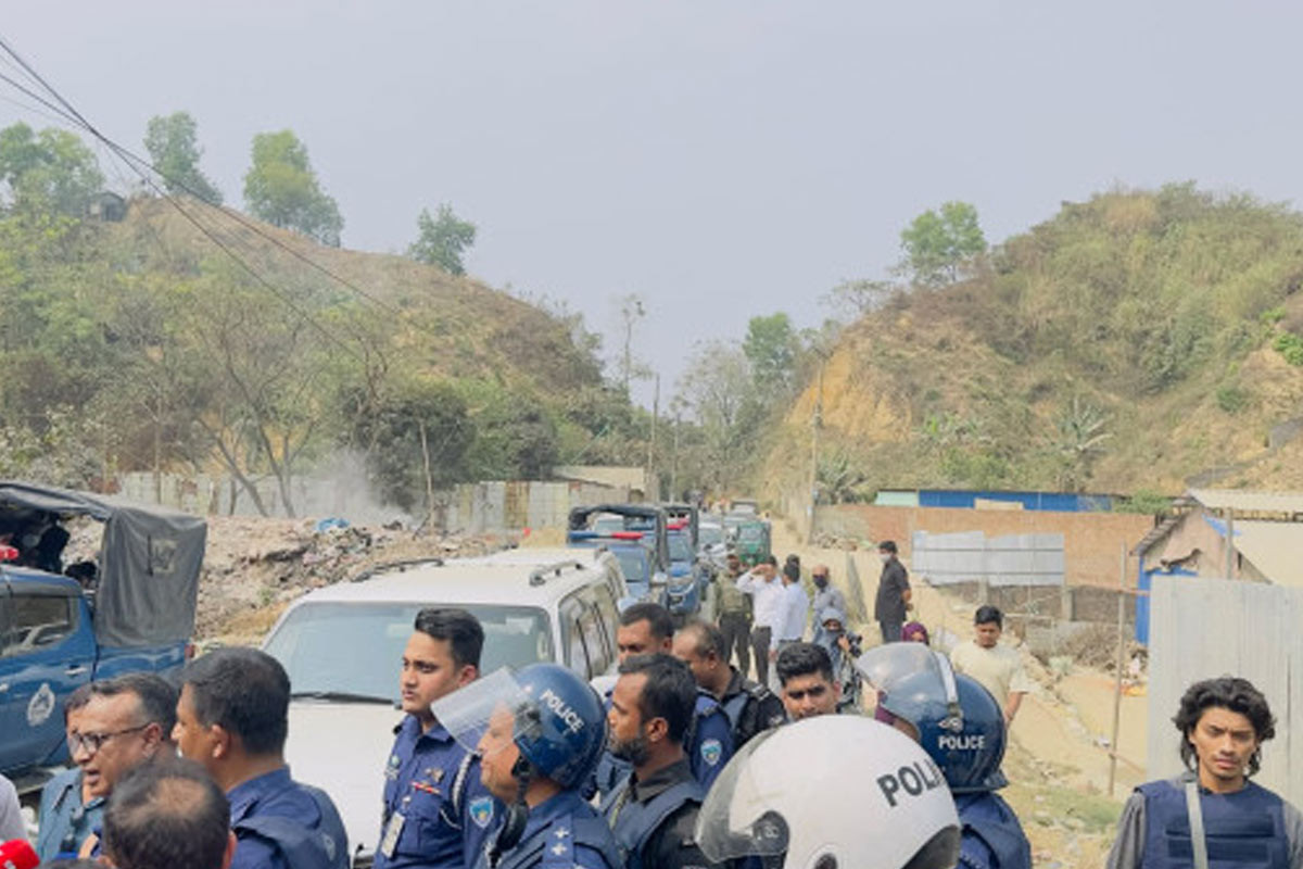 চট্টগ্রামের জঙ্গল সলিমপুরে পূর্ণ নিয়ন্ত্রণের দাবি প্রশাসনের, গ্রেপ্তার ১৫