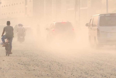 বায়ুদূষণে শীর্ষে লাহোর, ঢাকার অবস্থান কত?