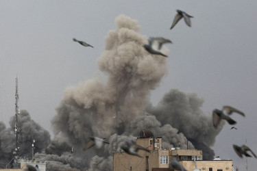 ইরান যুদ্ধ থেকে প্রচুর লাভ হবে যুক্তরাষ্ট্রের: সিনেটর