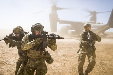 বিপজ্জনক পথে হাঁটছে যুক্তরাষ্ট্র: খামেনি শেষ, পরের টার্গেট কি কিম জং উন?