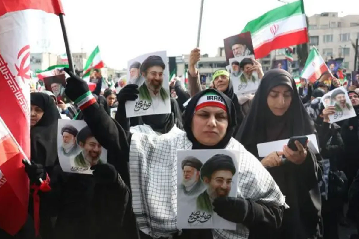 ইরানের তেলসম্পদ দখলের ষড়যন্ত্র করছে যুক্তরাষ্ট্র