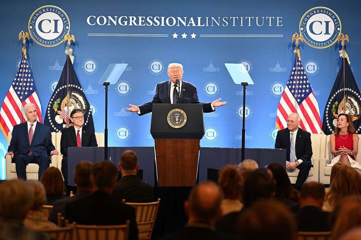 ইরান যুদ্ধ শেষ কয়েক দিনের মধ্যে, ইঙ্গিত দিলেন ডোনাল্ড ট্রাম্প