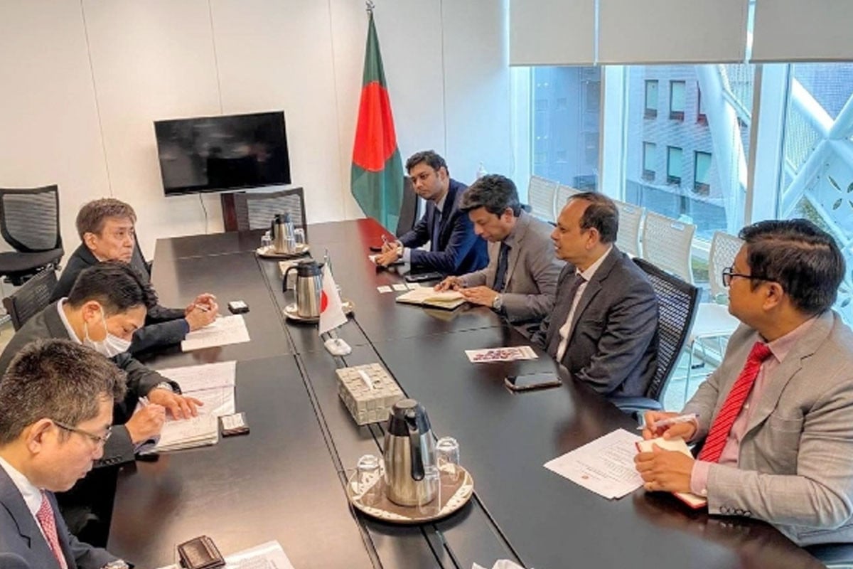 টোকিওতে বাংলাদেশ দূতাবাসে জাপানি টেক্সটাইল প্রতিনিধিদলের সাক্ষাৎ