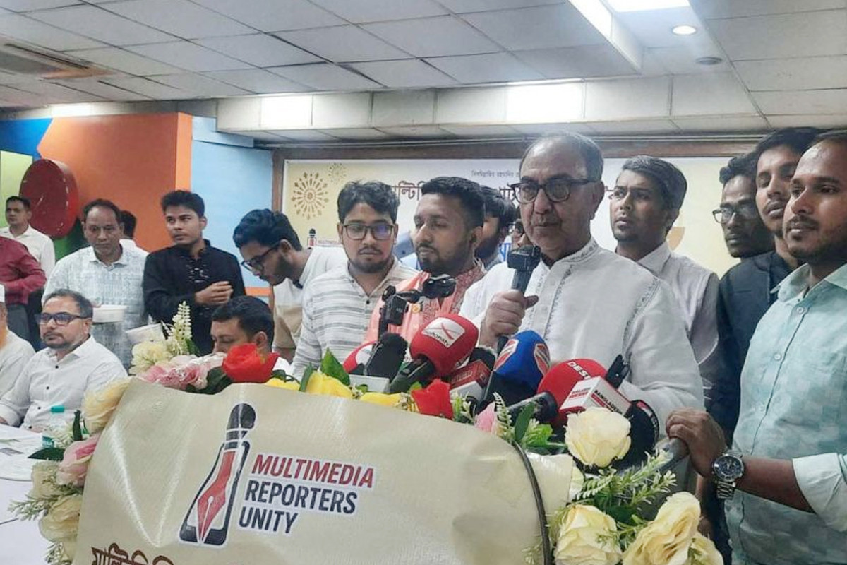 ‘আমার রাজনৈতিক ক্যারিয়ার একদিনের না, টোকা দিয়ে ফেলার চেষ্টা করো না’