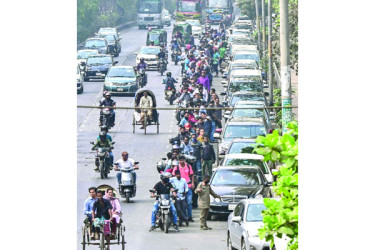 তেলের বাজারে কৃত্রিম সংকট