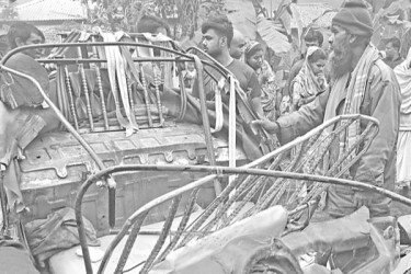 অটোরিকশা-নসিমনের সংঘর্ষে তিনজন নিহত