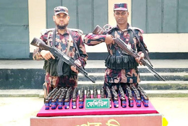 দিনাজপুরে ১৯১ বোতল ফেনসিডিল উদ্ধার