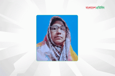 বরিশাল নগরীতে কাভার্ডভ্যানের চাপায় নারী নিহত