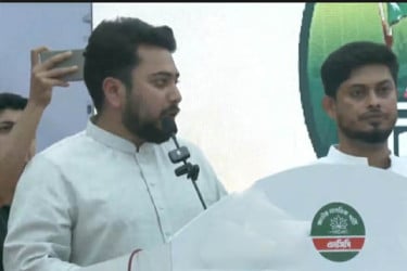 হাদি হত্যার বিচার যেনো সত্যিকার অর্থে ন্যায় বিচার হয় : নাহিদ