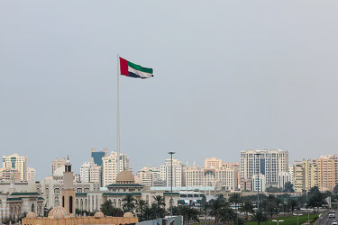 আমিরাতে ইরানি হামলায় নিহত ৬, আহত ১২২