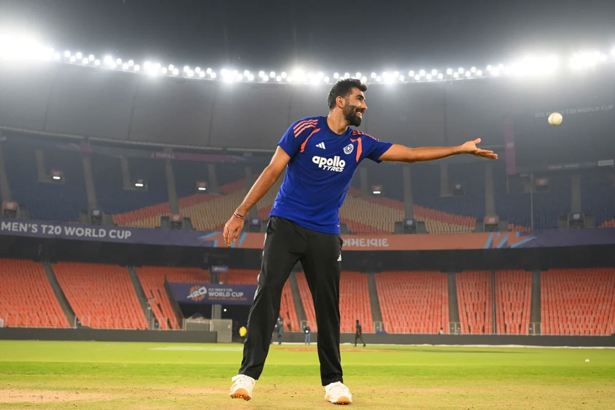 এক পাকিস্তানির কাছে স্লোয়ার শিখেছেন বুমরাহ