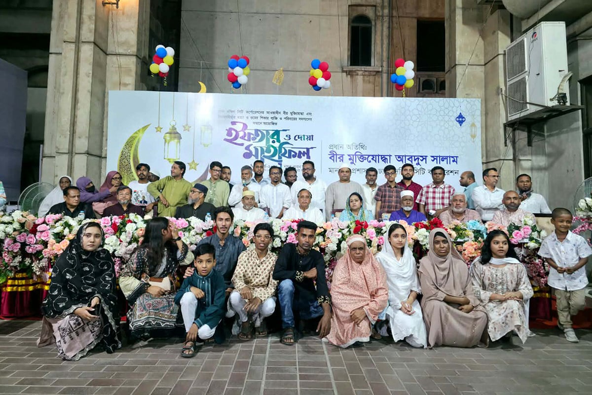 বীর মুক্তিযোদ্ধাদের সম্মান ও অধিকার সবার আগে : ডিএসসিসি প্রশাসক