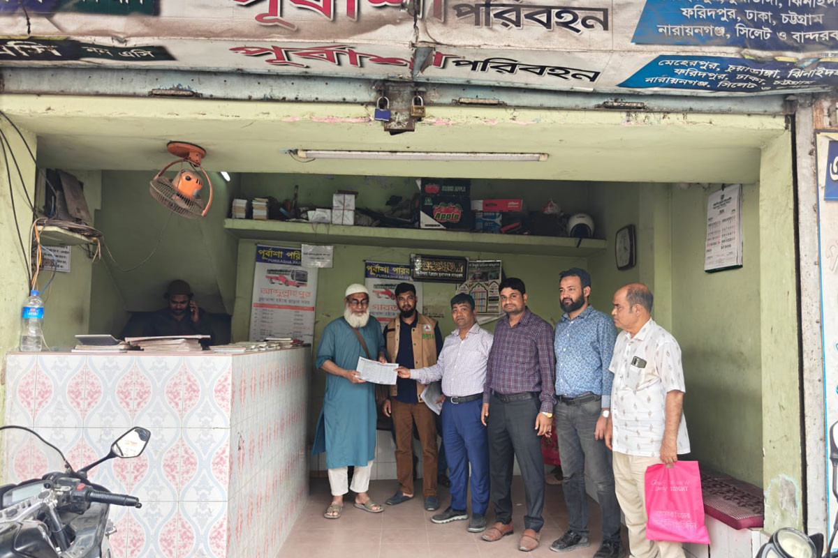 ঈদে অতিরিক্ত ভাড়া আদায় ঠেকাতে চুয়াডাঙ্গায় পরিবহন কাউন্টার পরিদর্শন