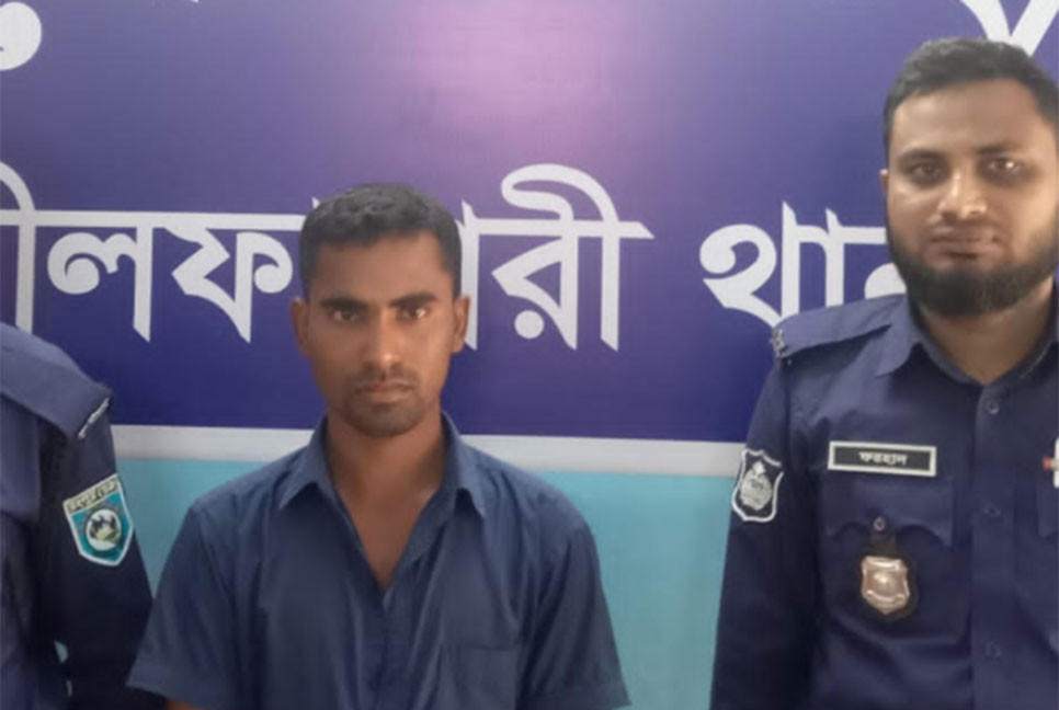 নীলফামারীতে চোরাই গরু উদ্ধার, গ্রেফতার ১