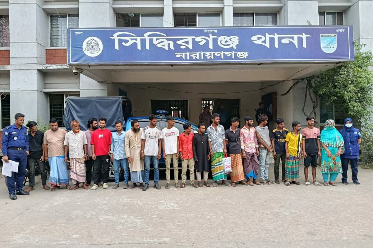 সিদ্ধিরগঞ্জে ১৩ মাদক কারবারিসহ গ্রেফতার ১৯