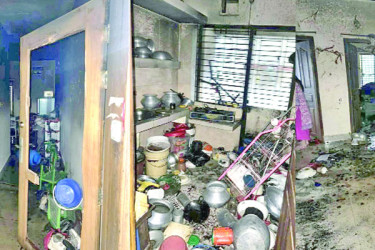 কী হবে বিস্ফোরণে দগ্ধ তিন শিশুর?