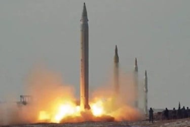 ভারী ও বহু-ওয়ারহেডযুক্ত ক্ষেপণাস্ত্র দিয়ে নতুন হামলা চালাল ইরান