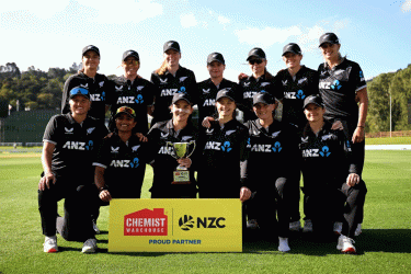 জিম্বাবুয়েকে হোয়াইট ওয়াশ করলো নিউজিল্যান্ড