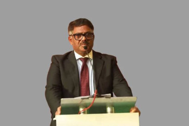 জনগণের ভোট ও ভাতের অধিকার ফিরিয়ে দিতে সরকার অঙ্গীকারবদ্ধ: হুইপ দুলু