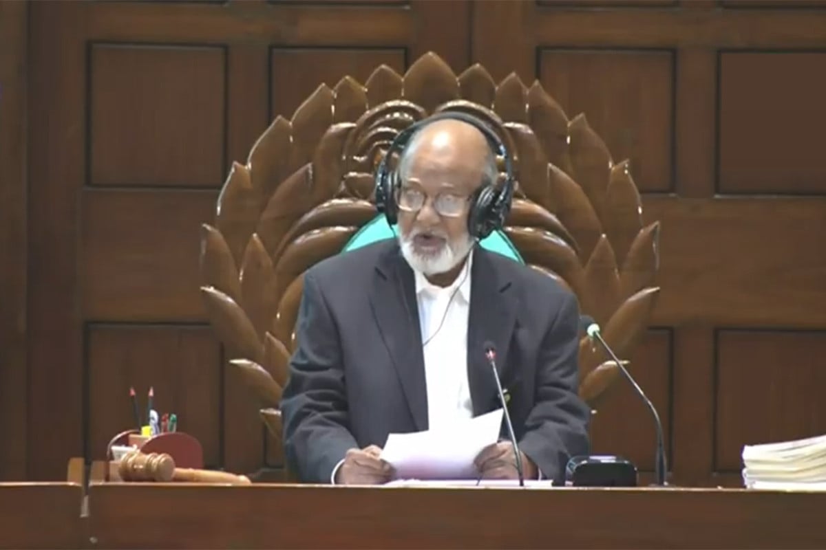 প্রথম অধিবেশনের সভাপতি খন্দকার মোশাররফ