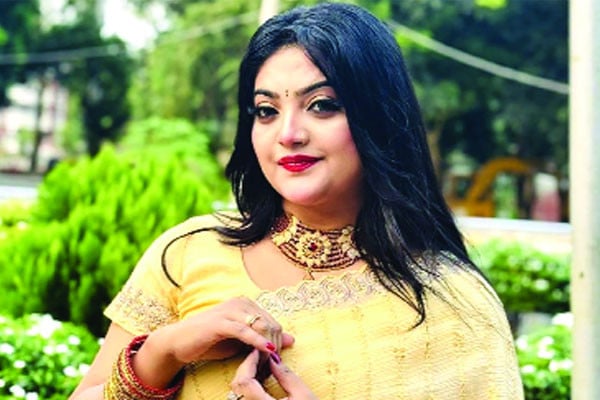 বিয়ে নিয়ে সালমা