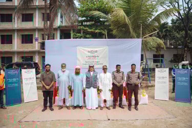 রমজান উপলক্ষ্যে ইউএই এইড ও জায়েদ ফাউন্ডেশনের খাদ্যসামগ্রী বিতরণ