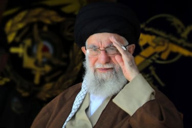 খামেনির মৃত্যুতে সংসদে শোক