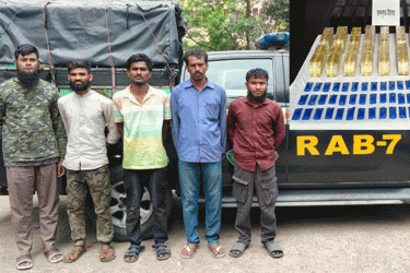 মিয়ানমার থেকে সমুদ্র পথে আসছে ইয়াবা