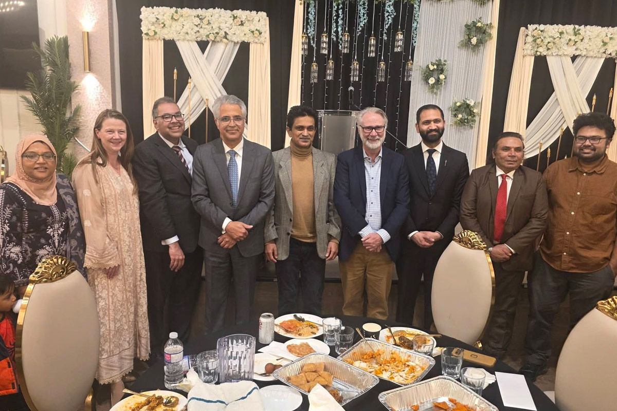 কানাডার ক্যালগেরিতে আলবার্টা এনডিপির ইফতার মাহফিল