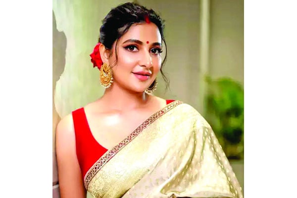 শুভশ্রীর কান্না