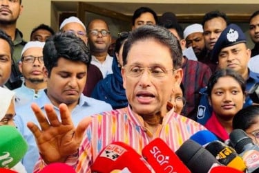 ম্যানেজিং কমিটিতে শিক্ষাগত যোগ্যতা শিথিলের প্রশ্নই ওঠে না: শিক্ষামন্ত্রী