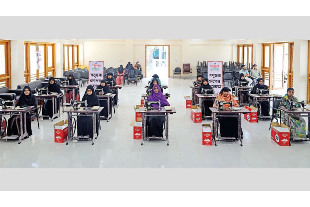 বসুন্ধরার সহায়তায় ভাগ্য বদলাবে দরিদ্র নারীদের